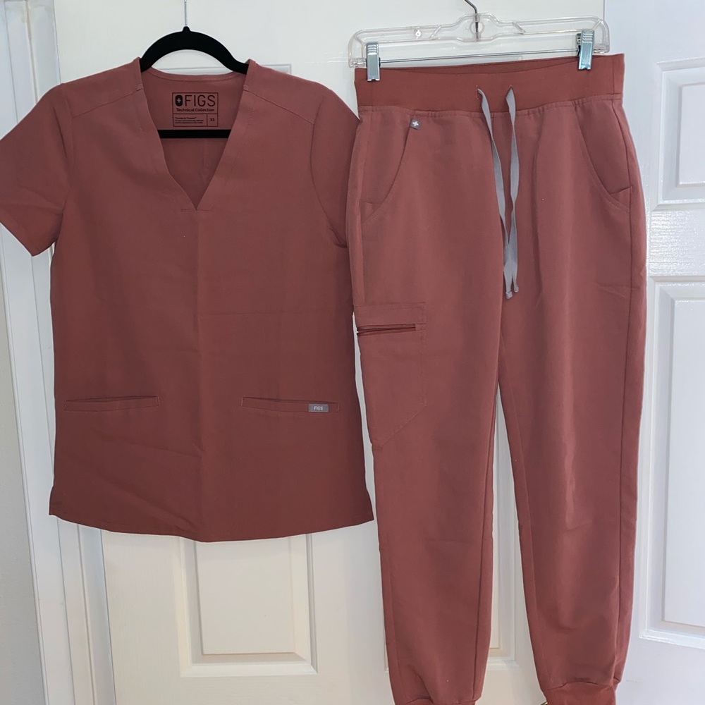 Figs Set XS in Mauve